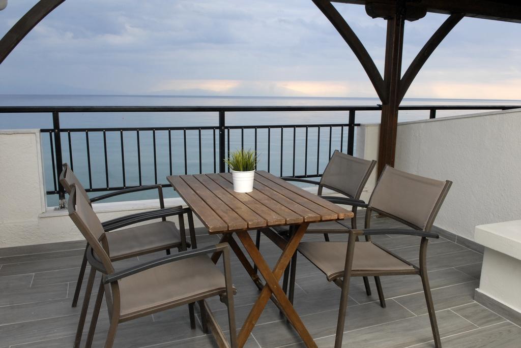 Litsa Apartments Foúrka Rom bilde